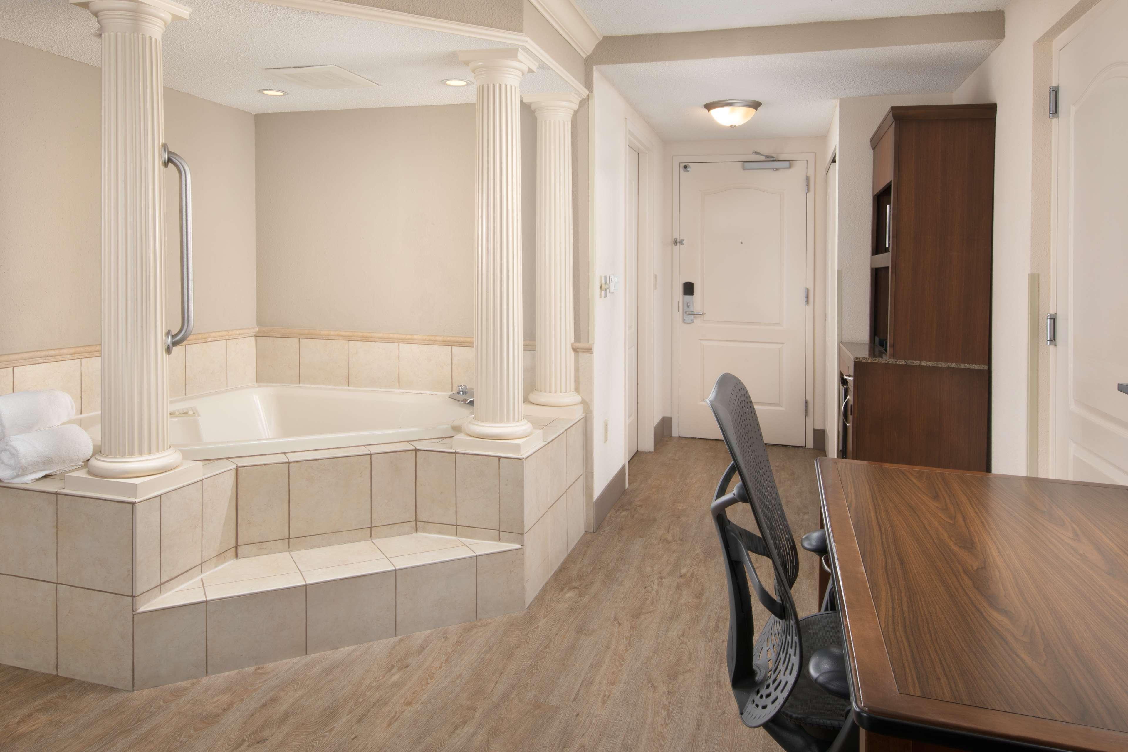 Hilton Garden Inn Chattanooga/Hamilton Place Bagian luar foto